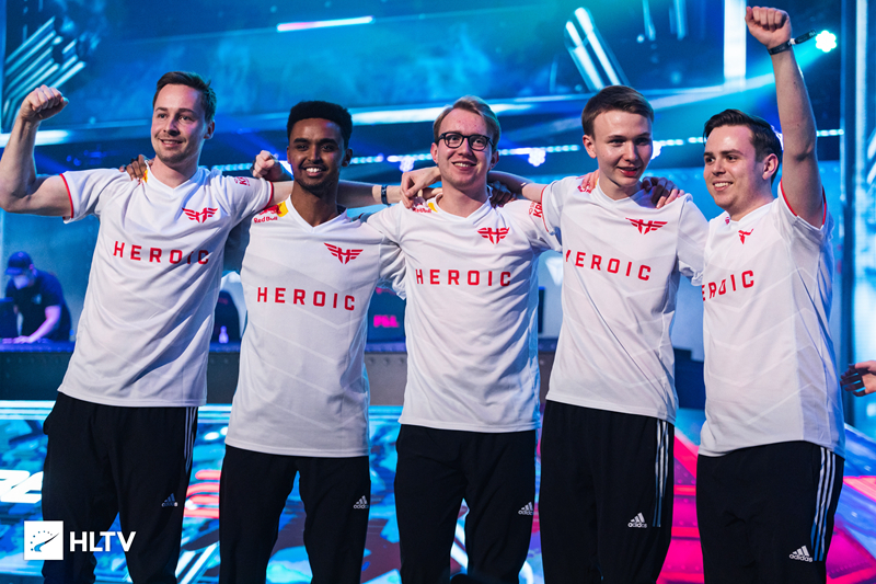 在他的8粒 在他的8粒